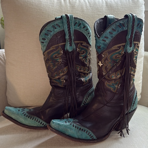 Lucchese Two Toned Tassel Boots - Picture 4 of 12